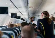 Reducen la cantidad mínima de tripulantes de cabina en vuelos de pasajeros