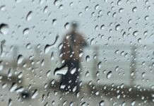 Empieza un fin de semana caluroso y con lluvias