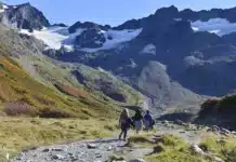 Empezaron a cobrarles a los visitantes al Martial