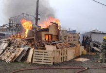 Salió a buscar trabajo y se le incendió la casa