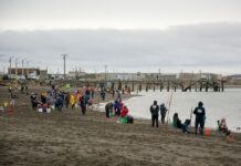 Feria al aire libre, peña y Fiesta del Róbalo en Río Grande