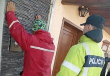 Tres detenidos por el robo de un celular