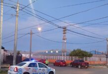 Chocaron dos autos en Perú y Ushuaia