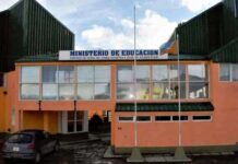 Sólo seis empleados cargan los haberes de los docentes de toda la provincia