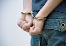 “El Gobierno propone que vayan a una cárcel común, con personas adultas, sin importar el delito”