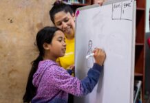 Dan clases gratuitas de apoyo escolar para nivel primario y secundario