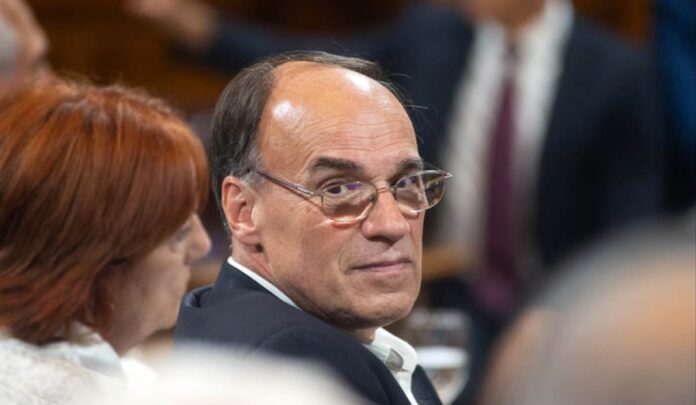 20250409091238_blanco