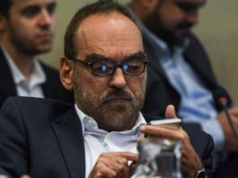 El gobierno fueguino se manifestó contra la designación de Fernando Iglesias como embajador