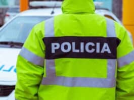 Cuatro detenidos por el robo de un celular, uno se enfrentó con la policía