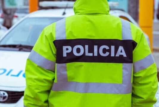 Cuatro detenidos por el robo de un celular, uno se enfrentó con la policía