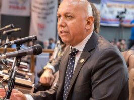 Villegas responsabilizó a Melella por la suspensión de la sesión en la legislatura