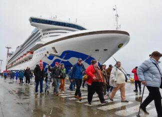 “La gente que baja de los cruceros no consume como otras veces”