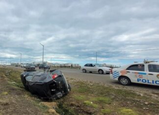 Choque y vuelco en la Ruta 3