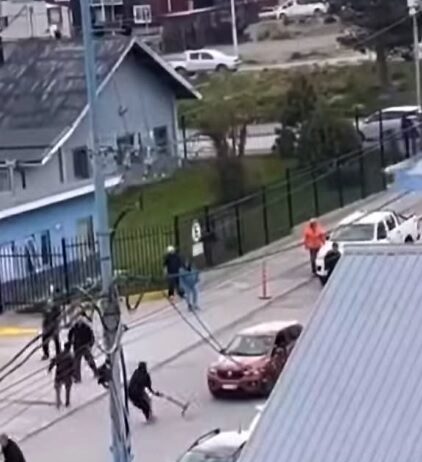 Una pelea callejera terminó con jóvenes demorados por la Policía