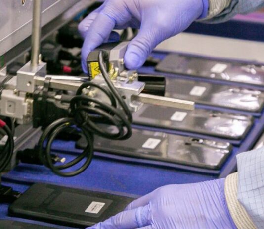 Desde mañana, los celulares importados dejarán de pagar aranceles