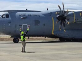 Un avión militar británico sobrevoló la Base Antártica Argentina San Martín