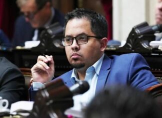 “Melella no tiene rumbo”