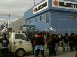 Aires del Sur tomada y 140 familias sin cobrar salarios