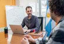 Gobierno trabaja en proyectos de transición laboral