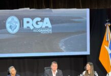 “La provincia transita un desorden institucional”