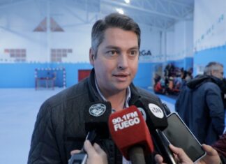 Perez les pidió a los senadores y diputados libertarios que “defiendan a Tierra del Fuego como nosotros”