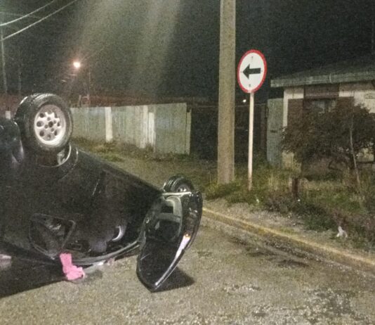 Alcoholizada la volante termina volcando su vehiculo