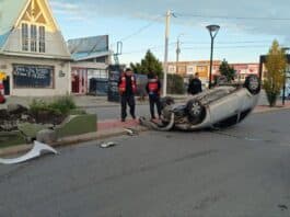 Choque y vuelco en Ushuaia con una mujer herida