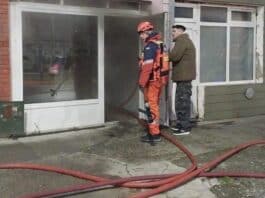 Se incendió un local comercial en Río Grande