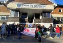 Profesionales universitarios denuncian “congelamiento salarial político”