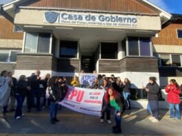 Profesionales universitarios denuncian “congelamiento salarial político”