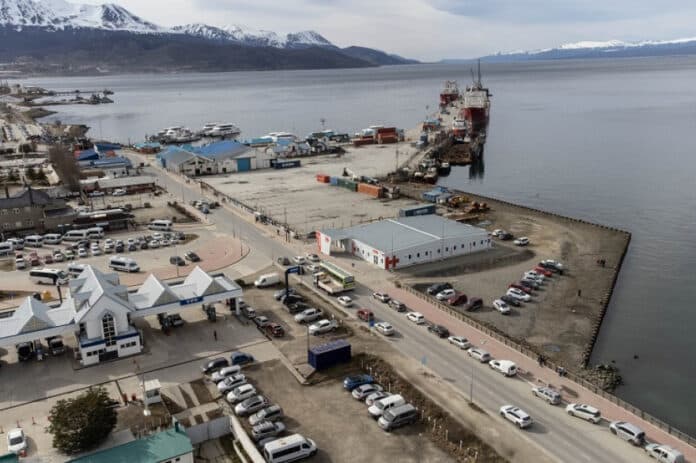 20260121114214_puerto_ushuaia_555021