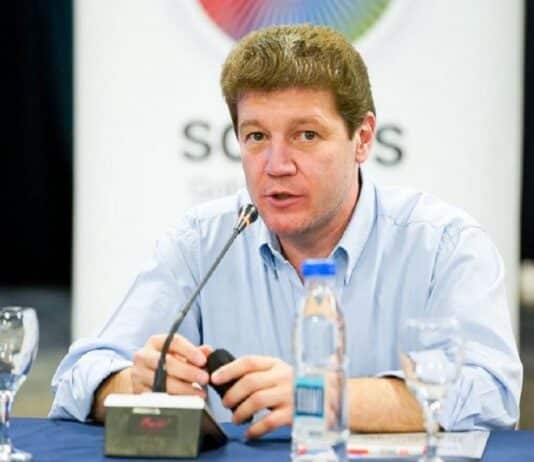 “Las leyes se negocian, no son un mecanismo de extorsión”