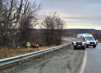 Se tiró a descansar al lado de la Ruta y casi se muere congelado