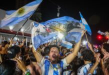 En el partido Argentina-Inglaterra no se va a poder entrar con el mensaje “Las Malvinas son argentinas”