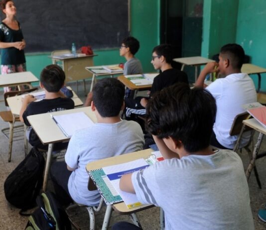 Abren las preinscripciones a primer año del secundario para hermanos o convivientes