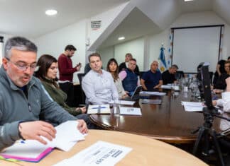 Los legisladores analizarán leyes de financiamiento educativo y buscarán regular la actividad del SUTEF