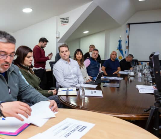 Los legisladores analizarán leyes de financiamiento educativo y buscarán regular la actividad del SUTEF