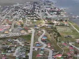 Chile anunció que abastecerá a Malvinas mientras emitía un comunicado de cooperación con Argentina
