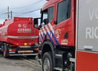 Bomberos voluntarios fueron agredidos en Margen Sur durante una emergencia
